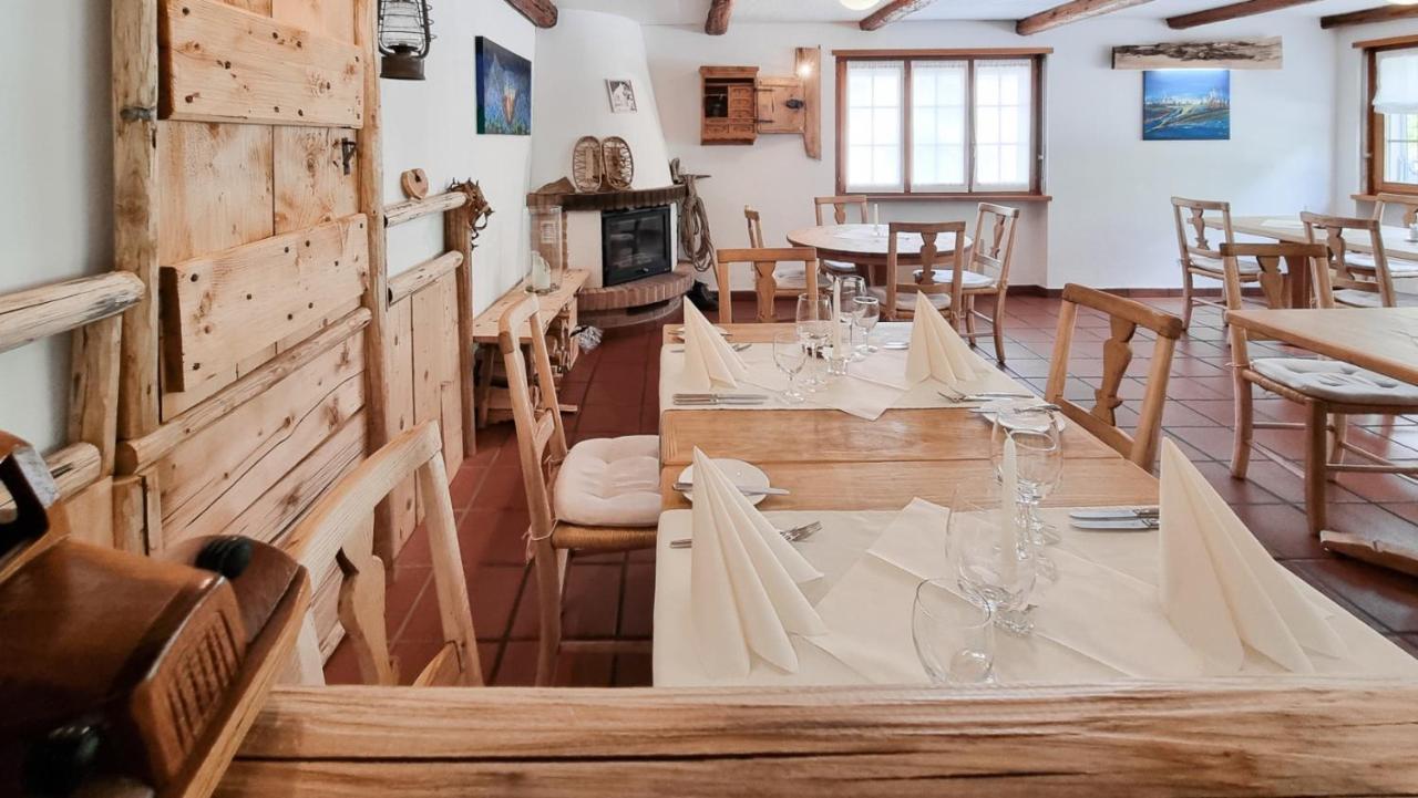 Hotel Santana Roveredo Buitenkant foto